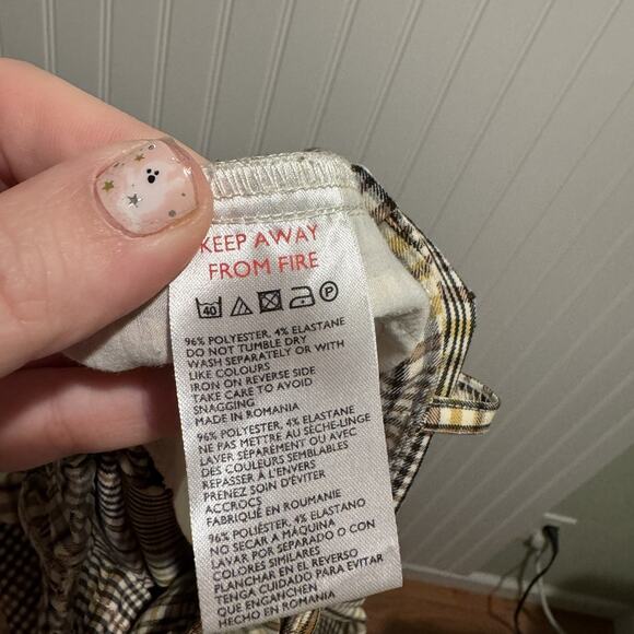 Urban Outfitters Arlo Plaid Pleated Pants Pull On Size XS - Picture 7 of 7